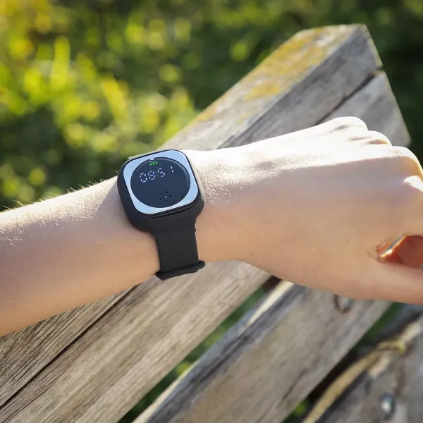 Ультразвуковые часы от комаров Wristquitto InnovaGoods